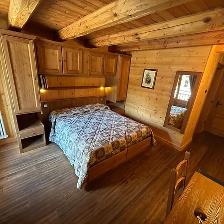 HIBOU Chambres Affittacamere Cogne-3
